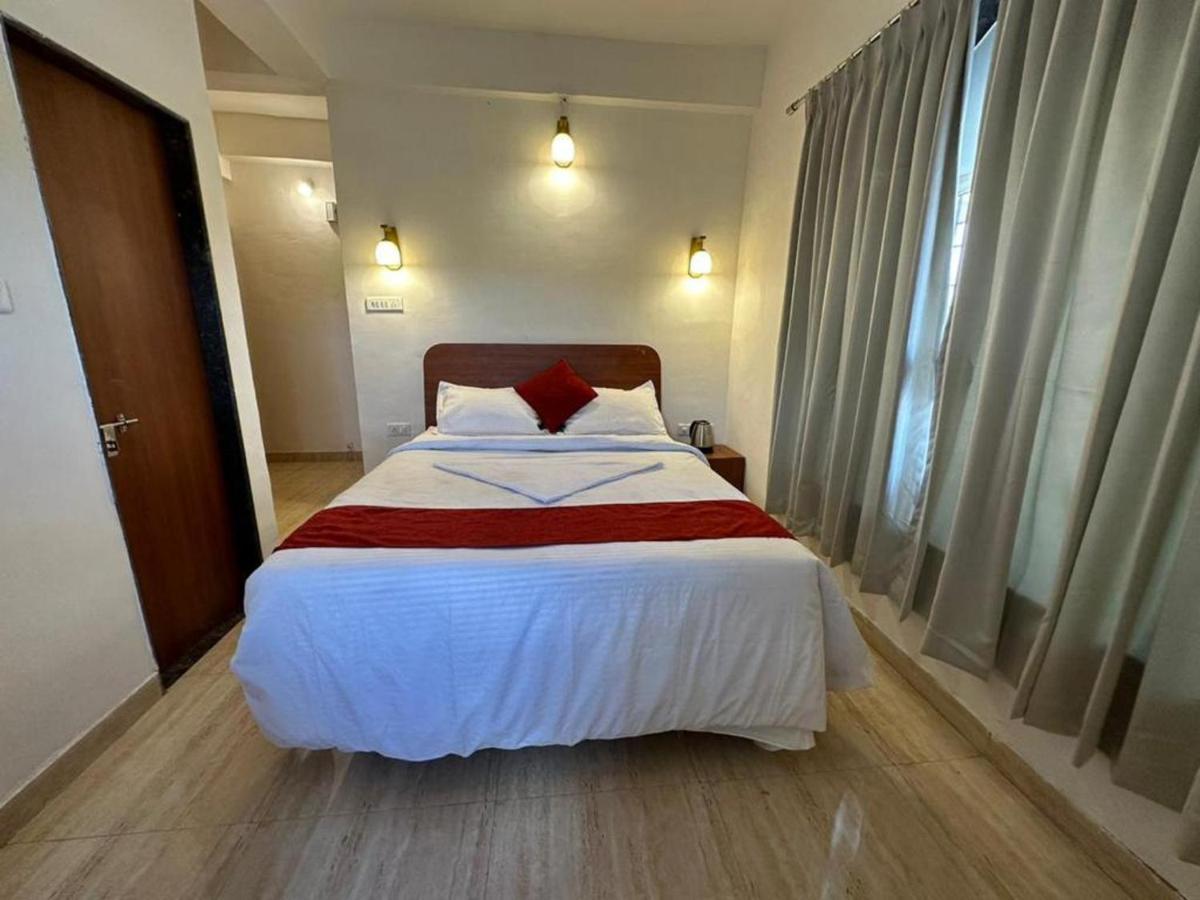 Hotel Sandesh Palace Lonavala Exterior photo