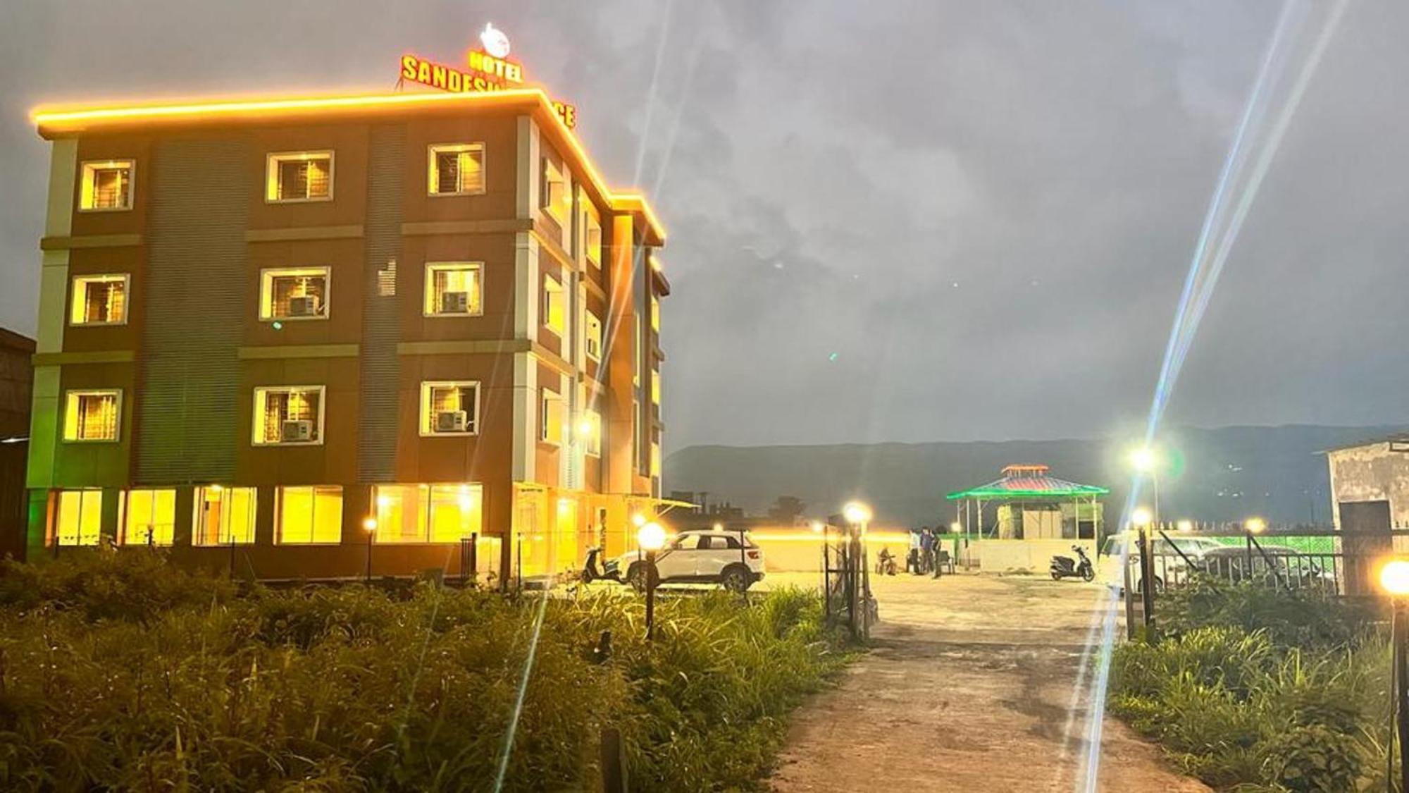 Hotel Sandesh Palace Lonavala Exterior photo